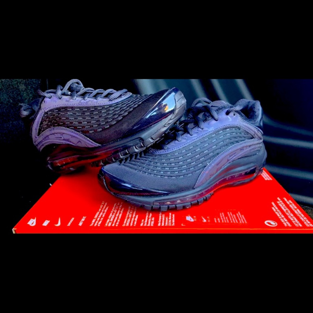 NIKE AIR MAX DELUXE SE